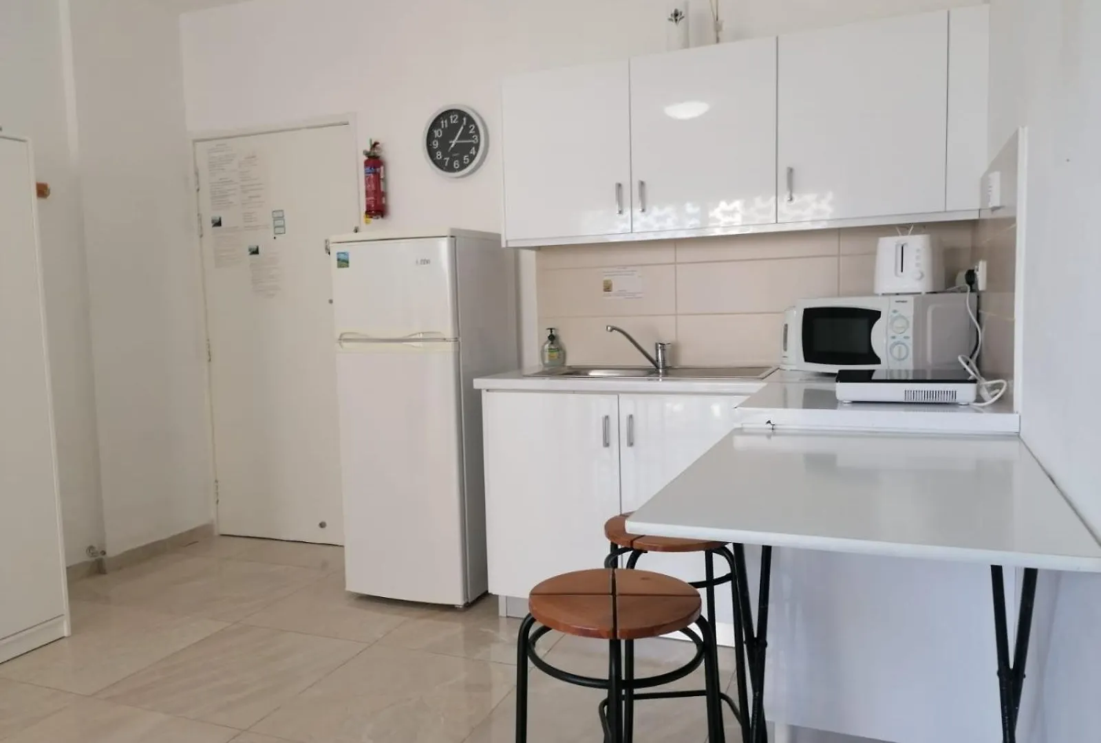 Stelia'S Seagate Studio Apt. Larnaka Zypern